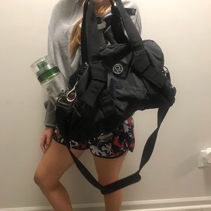Mini lululemon gym bag